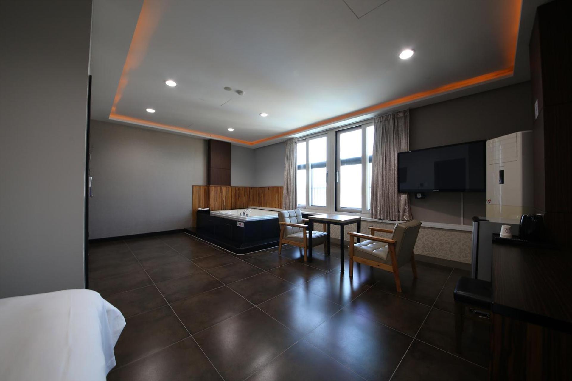 Hotel Memory Jumunjin- Welcome Drink Provided Gangneung Exteriör bild